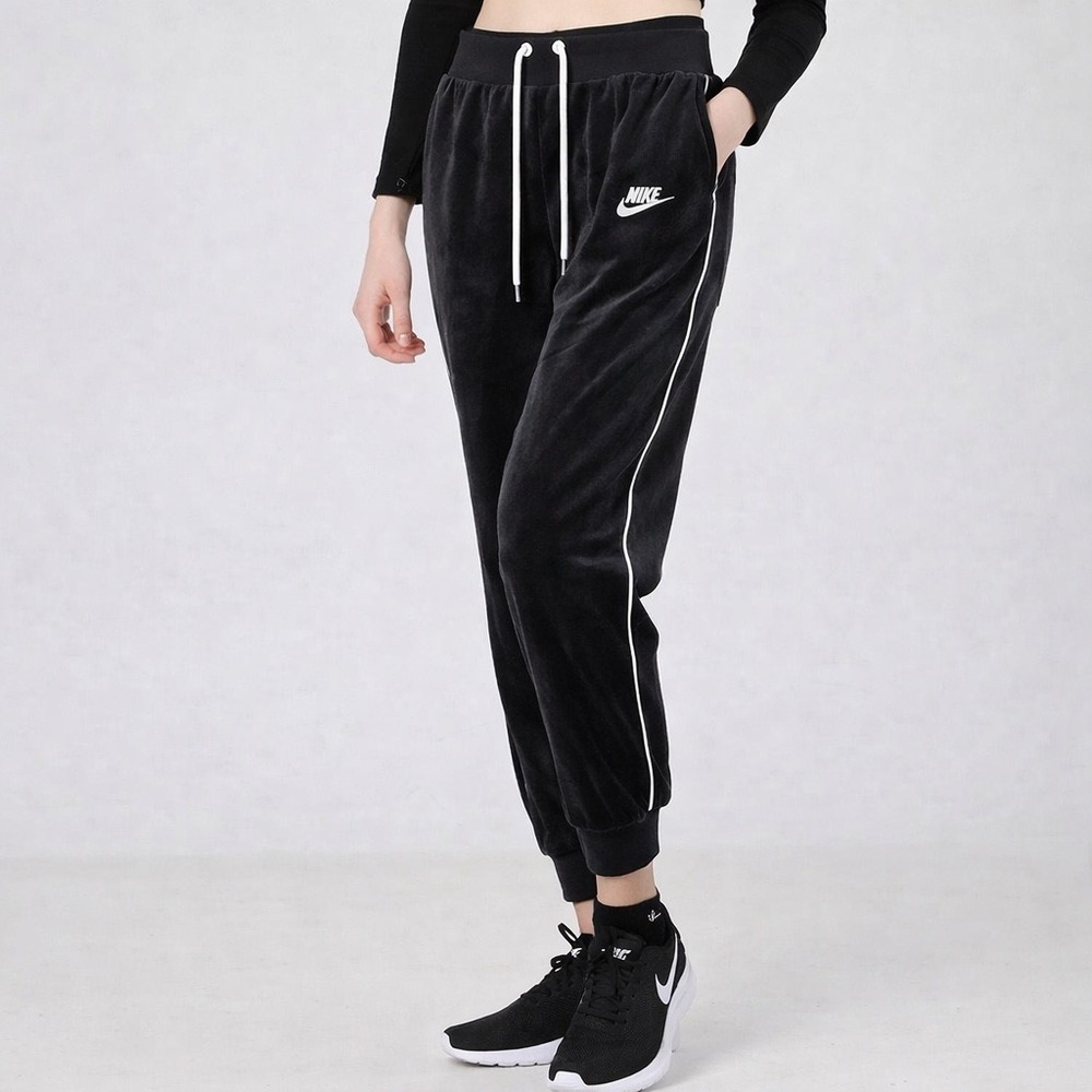 Nike Women's Velour Jogger Sweatpants Black White Piping Drawstring Size M‎